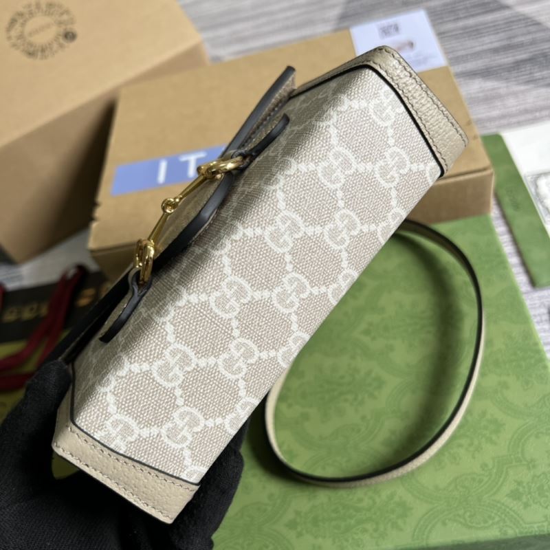 Gvc*1 horsebit bags
